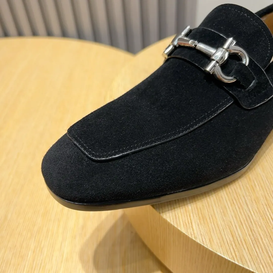 Men's Men's Shoes💰P640💰🔥《Ferragamo》👏Latest • High-end top brand luxury ~ purchasing agency, top quality ~. New fashionable business men's shoes🔜The uppers are made of original open-edge beaded cowhide➕cowhide·lining, with fine workmanship. The original stylish and soft combination wear-resistant and non-slip outsole is light and comfortable on the feet. The real thing looks better in real photos. Size: 38--44